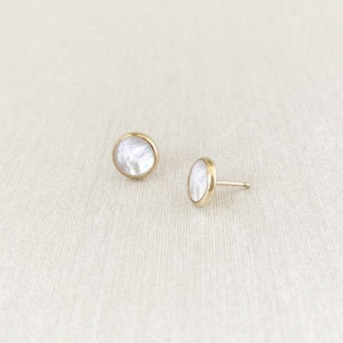 Deep Pearl Recycled Gold Stud Earrings by Sara Patino Jewelry
